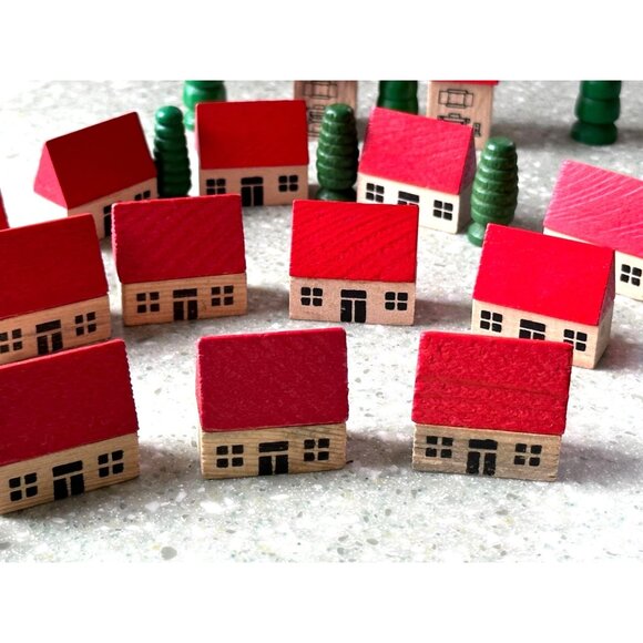 Wooden Germany Miniature Village Trees Barns Houses Animals Tractors Fencing VTG - Picture 3 of 16